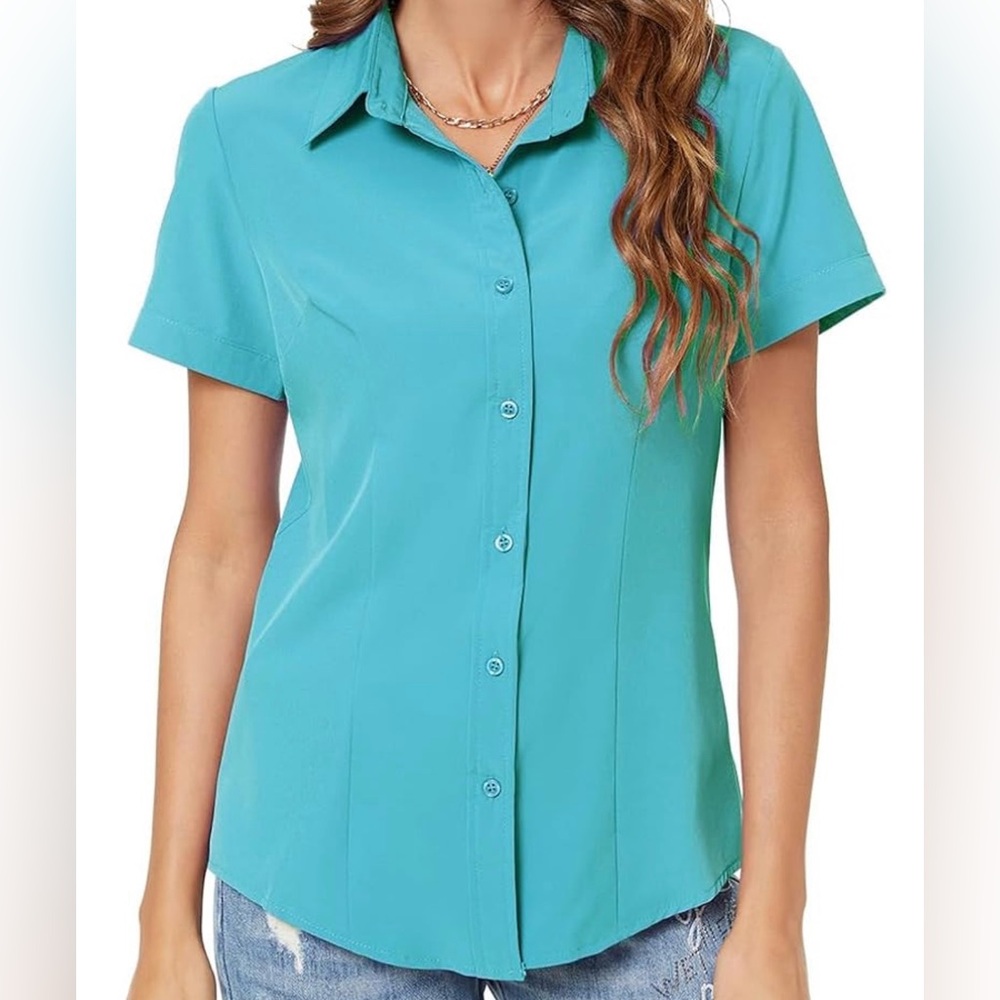 Women’s Atnlewhi Basic Button Down
